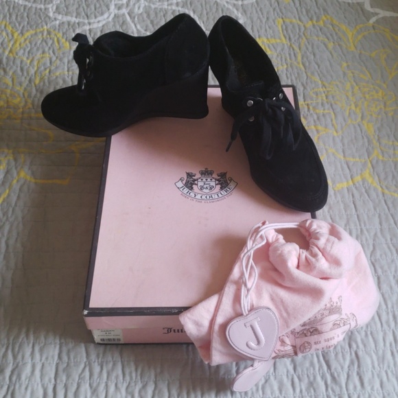 Juicy Couture Darien Suede Wedges - Picture 2 of 8